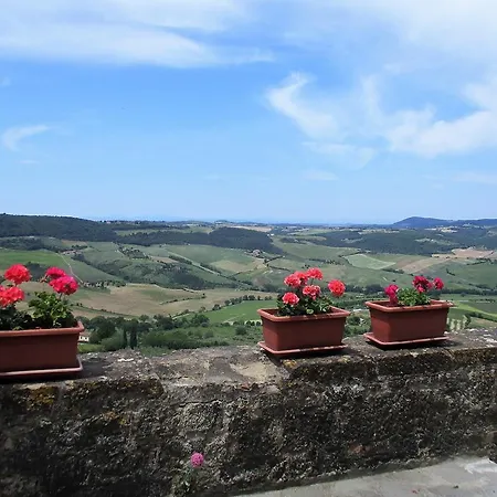 House - Il Torrino Apartment *